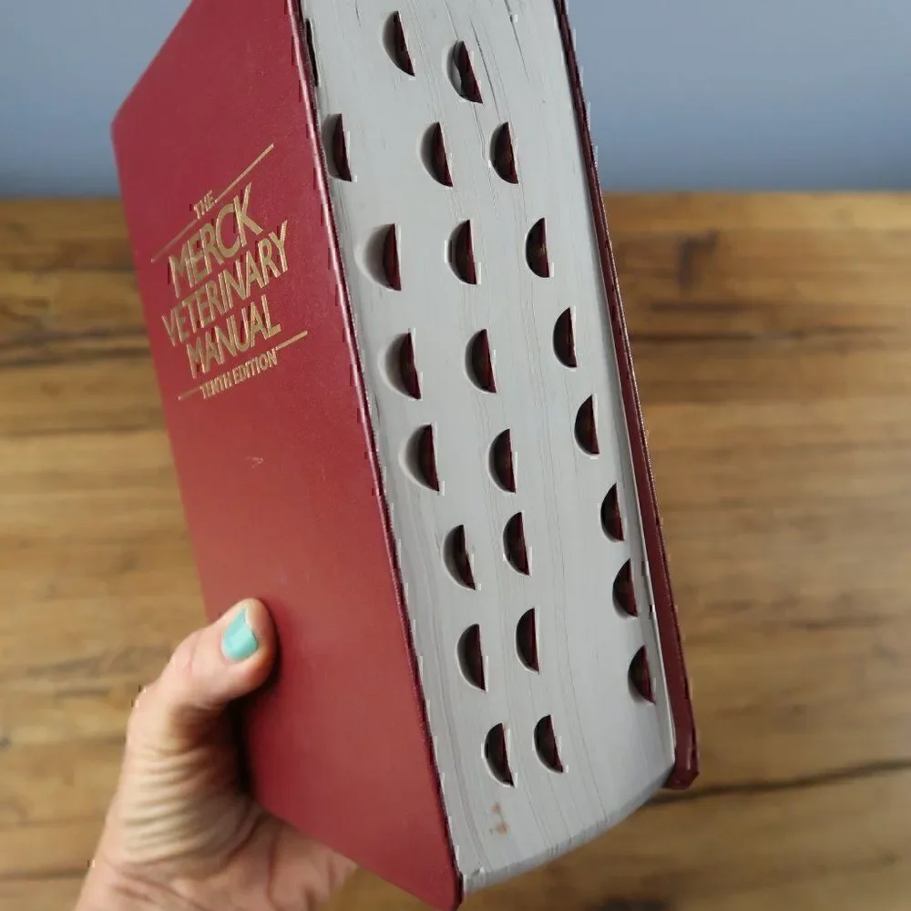 THE MERCK VETERINARY MANUAL TENTH EDITION HARDBACK REFERENCE MANUAL BOOK